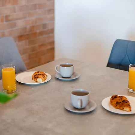 Eni - Quiet Area & Parking Apartamento *
