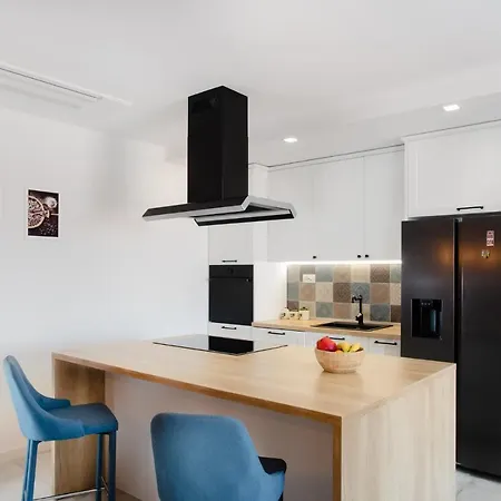 Eni Apartment