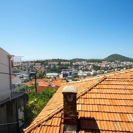 Apartment Eni