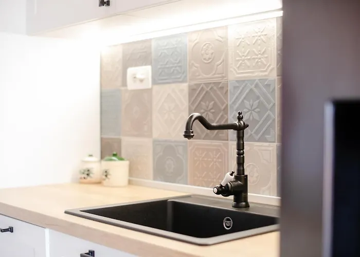 Eni - Quiet Area & Parking